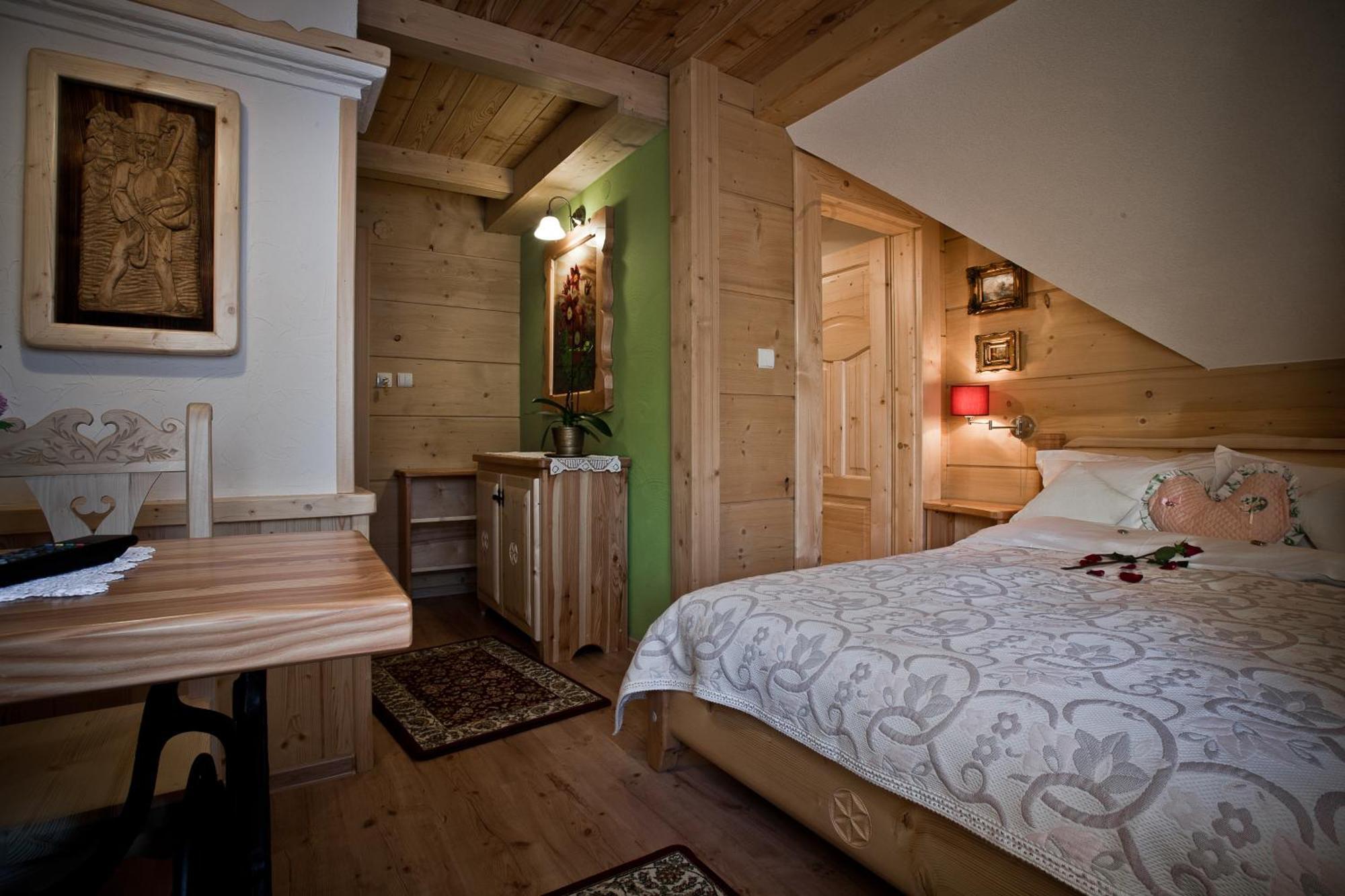 Hotel Bambi Boutique Zakopane Bilik gambar